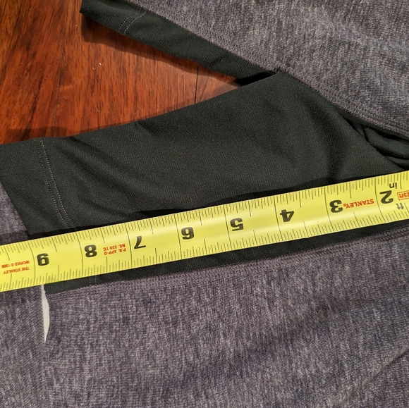 Men's Large Lululemon 9" Shorts - Picture 3 of 3